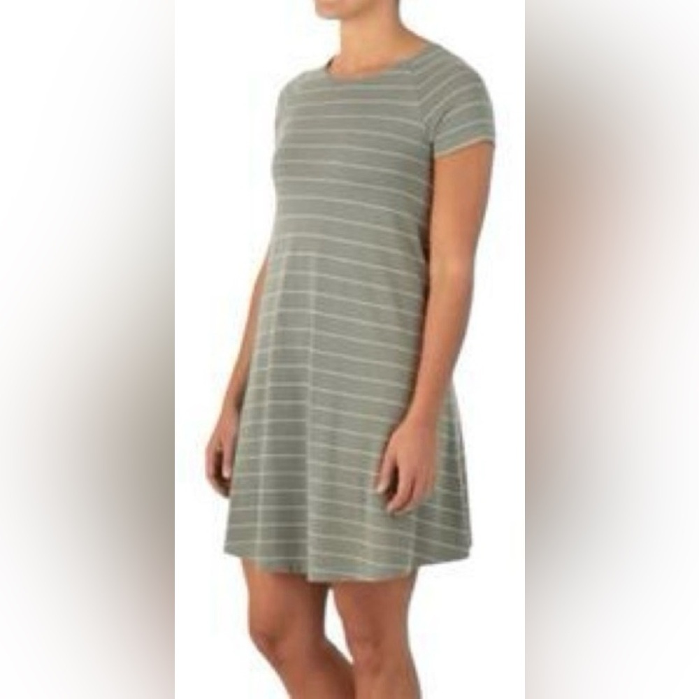 Free Fly Apparel Sage Green Micro Stripe Short Sleeve Swing Dress Size Small